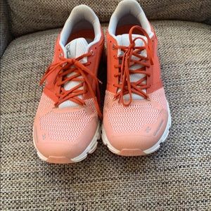 ON Running Cloudflyer Shoes